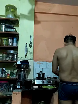 Snapshot of Sand-1 chatting on February 9, 2026, 3:32 pm Sand-1 online show from February 9, 2026, 3:32 pm