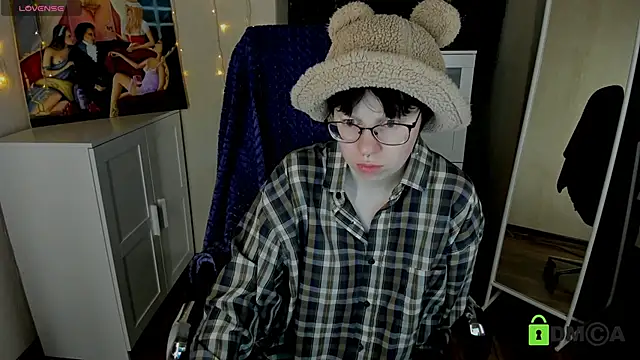 Melissa Wells online show from October 16, 2025, 9:56 pm