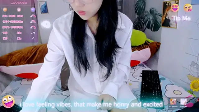 Snapshot of Ly__ chatting on March 3, 2026, 4:41 am Ly online show from March 3, 2026, 4:41 am