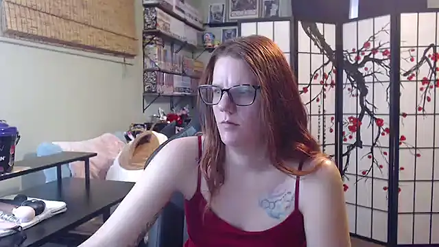 Sarahtineke online show from August 2, 2026, 5:21 pm