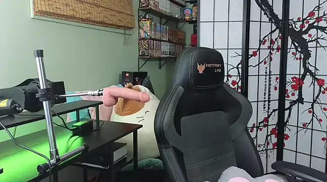 Sarahtineke online show from December 23, 2024, 10:33 pm