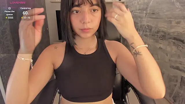 NicolRoss  online show from January 11, 2025, 4:03 pm