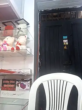 VivienAndClark online show from November 21, 2025, 4:39 pm