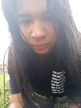 VivienAndClark online show from November 9, 2025, 4:22 pm