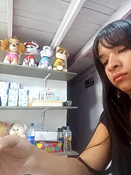 VivienAndClark online show from November 11, 2025, 2:23 pm