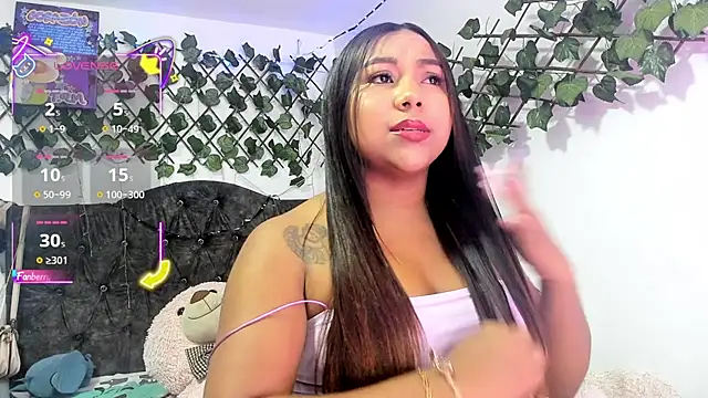 Snapshot of PaulinaSwan chatting on October 12, 2025, 5:53 am PaulinaSwan online show from October 12, 2025, 5:53 am