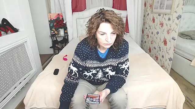 Snapshot of AmiHotGranny chatting on February 13, 2026, 6:46 am AmiHotGranny online show from February 13, 2026, 6:46 am