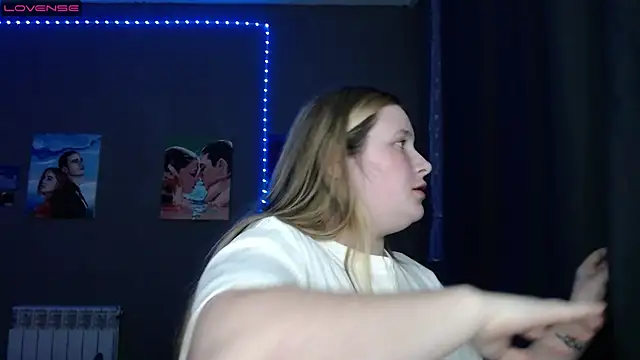 Light Luna online show from October 11, 2025, 1:45 pm