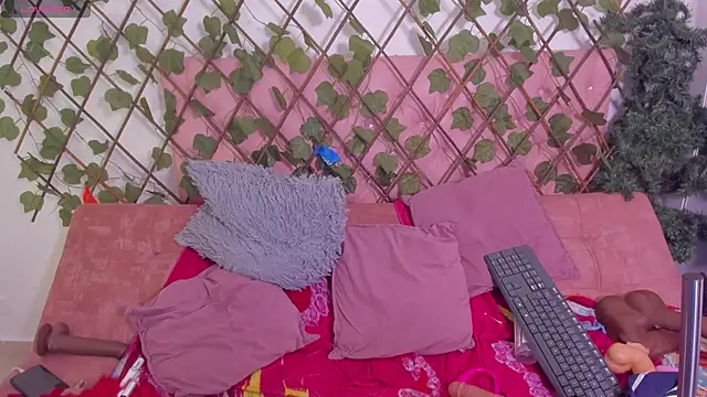 Snapshot of kimmysantoo chatting on March 1, 2026, 9:48 pm kimmysantoo online show from March 1, 2026, 9:48 pm