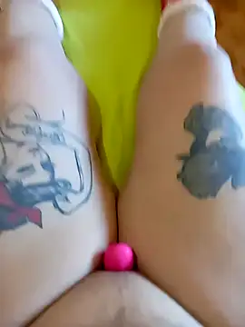 Hotsereia online show from December 8, 2024, 3:02 pm