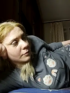 LeraSweet online show from March 18, 2026, 8:21 pm