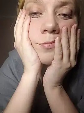 LeraSweet online show from October 3, 2025, 7:59 pm