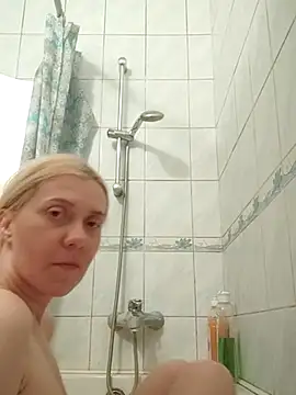 LeraSweet online show from April 7, 2026, 7:04 pm