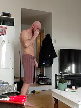 eltoulou online show from March 2, 2025, 2:36 pm