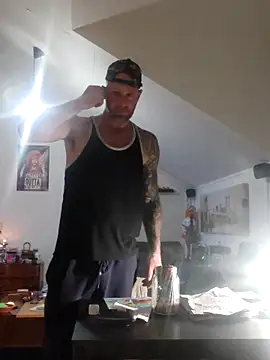 eltoulou online show from October 24, 2025, 11:48 pm