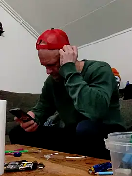 eltoulou online show from February 24, 2025, 7:09 pm