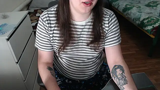 EvaMiron online show from January 31, 2026, 8:07 pm