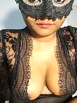 Snapshot of FANTASY_QUEEN_07 chatting on April 18, 2026, 2:36 am FANTASY QUEEN 07 online show from April 18, 2026, 2:36 am