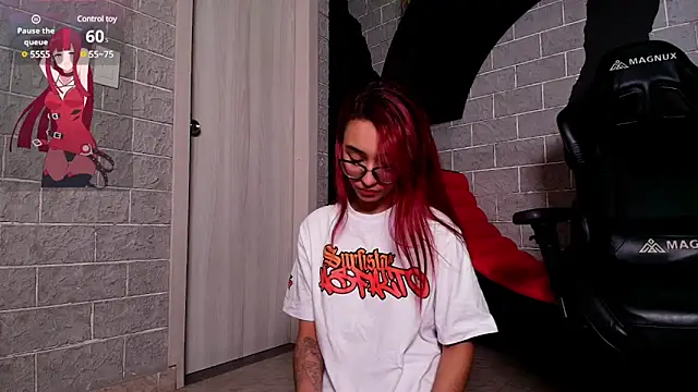 LiaWood  online show from March 17, 2025, 1:35 am