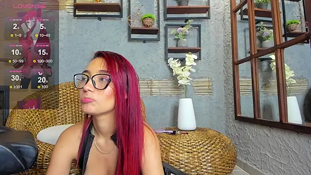 LiaWood  online show from February 14, 2025, 1:13 am