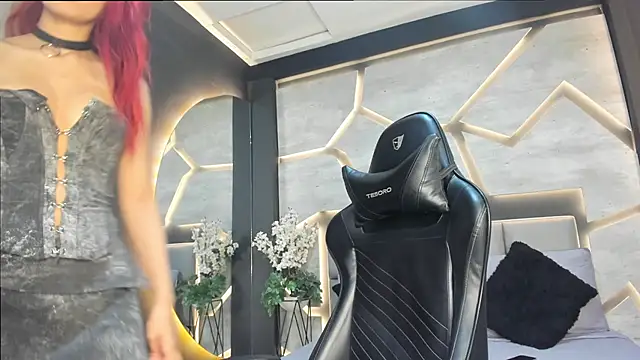 LiaWood  online show from February 22, 2025, 7:14 pm