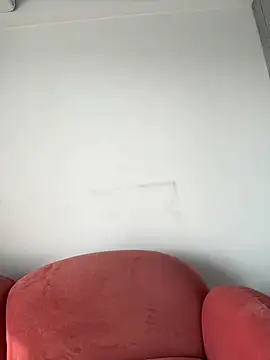 deliaroyal online show from March 2, 2025, 1:09 pm