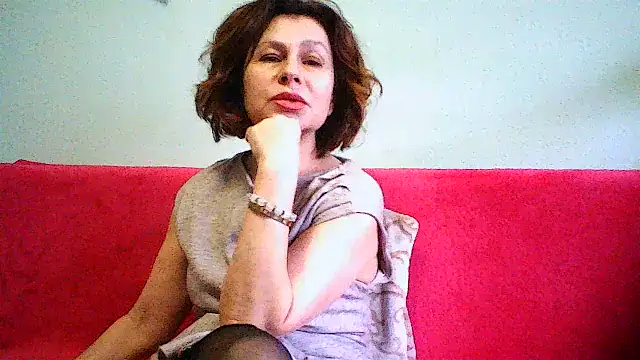 Mat Elenore online show from February 18, 2026, 7:17 am