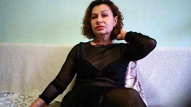 Snapshot of Mat_Elenore chatting on November 28, 2025, 6:35 am Mat Elenore online show from November 28, 2025, 6:35 am