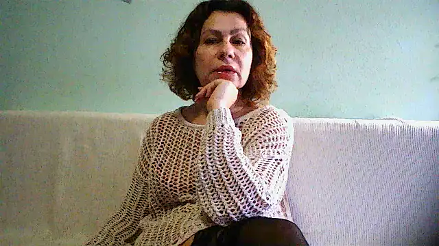 Snapshot of Mat_Elenore chatting on November 26, 2025, 6:02 am Mat Elenore online show from November 26, 2025, 6:02 am