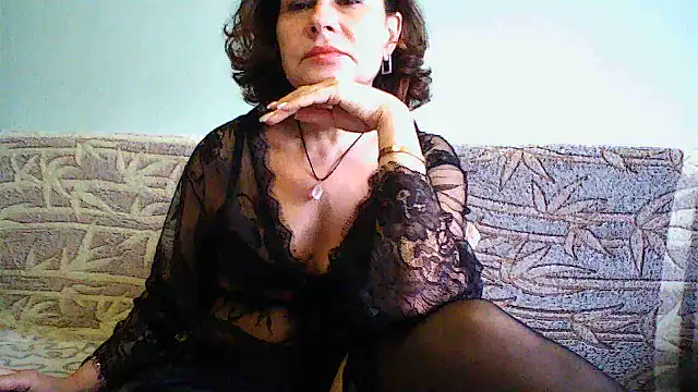 Snapshot of Mat_Elenore chatting on March 22, 2025, 6:33 am Mat Elenore online show from March 22, 2025, 6:33 am