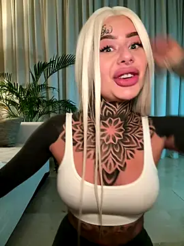 bambixboo online show from November 17, 2025, 9:52 pm