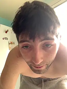 GuillaumebeauZizi online show from February 8, 2026, 11:08 am