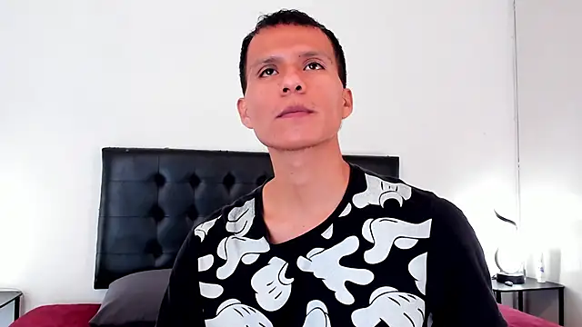 Snapshot of jaylen_and_duke chatting on March 18, 2025, 11:11 am jaylen and duke online show from March 18, 2025, 11:11 am