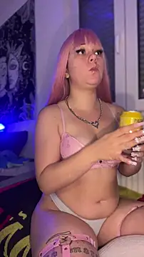 Snapshot of kinkygirl420x chatting on October 22, 2025, 7:13 pm kinkygirl420x online show from October 22, 2025, 7:13 pm