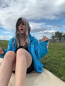 Snapshot of kinkygirl420x chatting on March 22, 2025, 2:58 pm kinkygirl420x online show from March 22, 2025, 2:58 pm