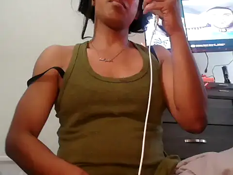 Snapshot of CaramelDipper chatting on June 28, 2026, 2:45 pm CaramelDipper online show from June 28, 2026, 2:45 pm