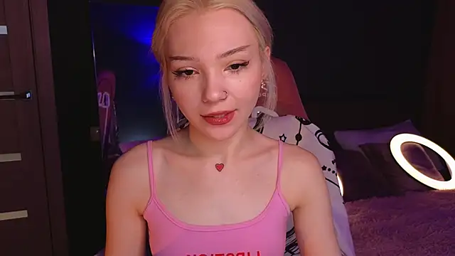 Snapshot of SandraBoyl chatting on January 20, 2025, 1:18 am SandraBoyl online show from January 20, 2025, 1:18 am