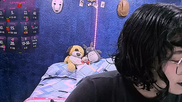 NinaYellow online show from February 24, 2026, 12:50 pm