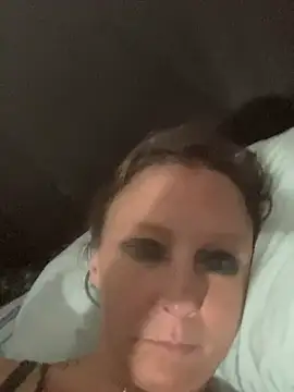 Snapshot of Everlyrose27 chatting on January 11, 2025, 1:27 am Everlyrose27 online show from January 11, 2025, 1:27 am