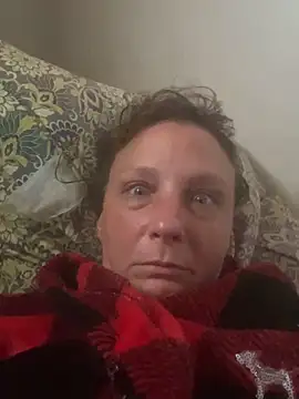 Snapshot of Everlyrose27 chatting on September 24, 2025, 5:19 pm Everlyrose27 online show from September 24, 2025, 5:19 pm