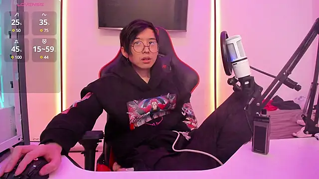 wexlee7 online show from January 11, 2025, 10:19 am