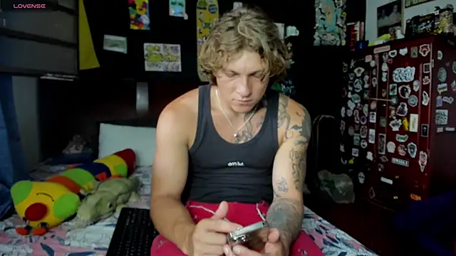 Tom Krakow online show from September 25, 2025, 7:42 pm