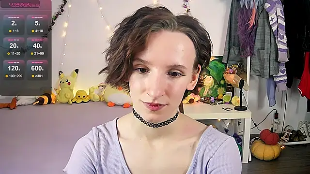 Snapshot of Violet_Veliya chatting on October 8, 2025, 3:35 pm Violet Veliya online show from October 8, 2025, 3:35 pm