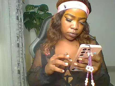 rosey cheeks online show from February 12, 2026, 9:58 pm