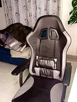 rosey cheeks online show from October 23, 2025, 3:49 am