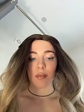 -SweetDi- online show from December 1, 2025, 7:37 pm