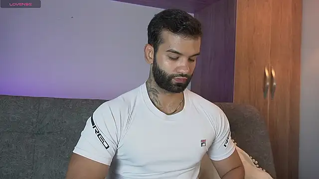 MarkHazze online show from March 13, 2026, 1:21 am