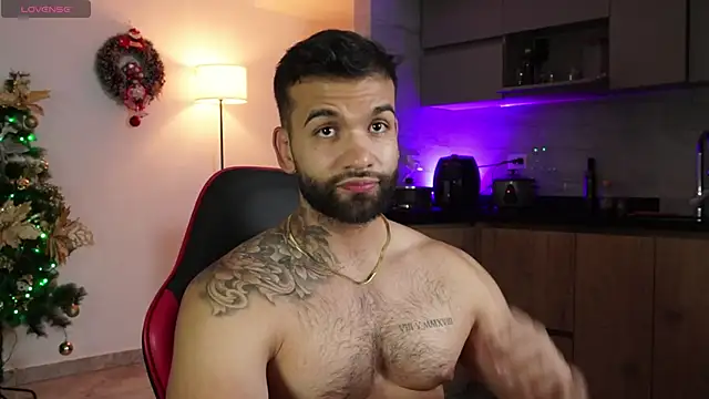 MarkHazze online show from December 23, 2025, 12:11 am