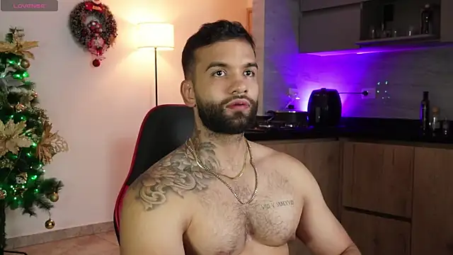 MarkHazze online show from December 21, 2025, 10:54 pm