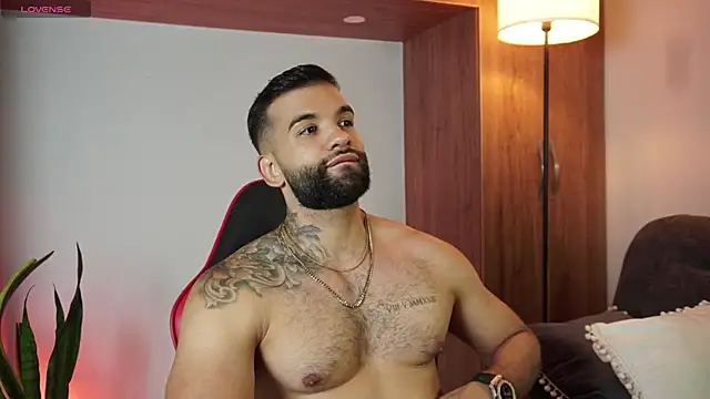 MarkHazze online show from November 24, 2025, 12:10 am